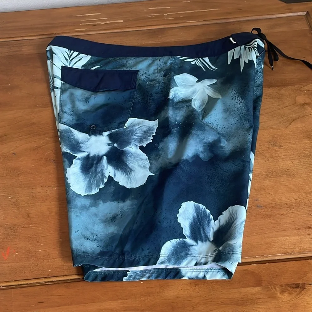 Hurley Blue and White Board Shorts with Floral Design Size 38